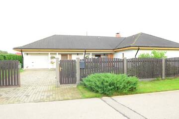 Фото номера Полулюкс с сауной Апартаменты Cat Garden Riga Airport Apartments г. Mežares 24